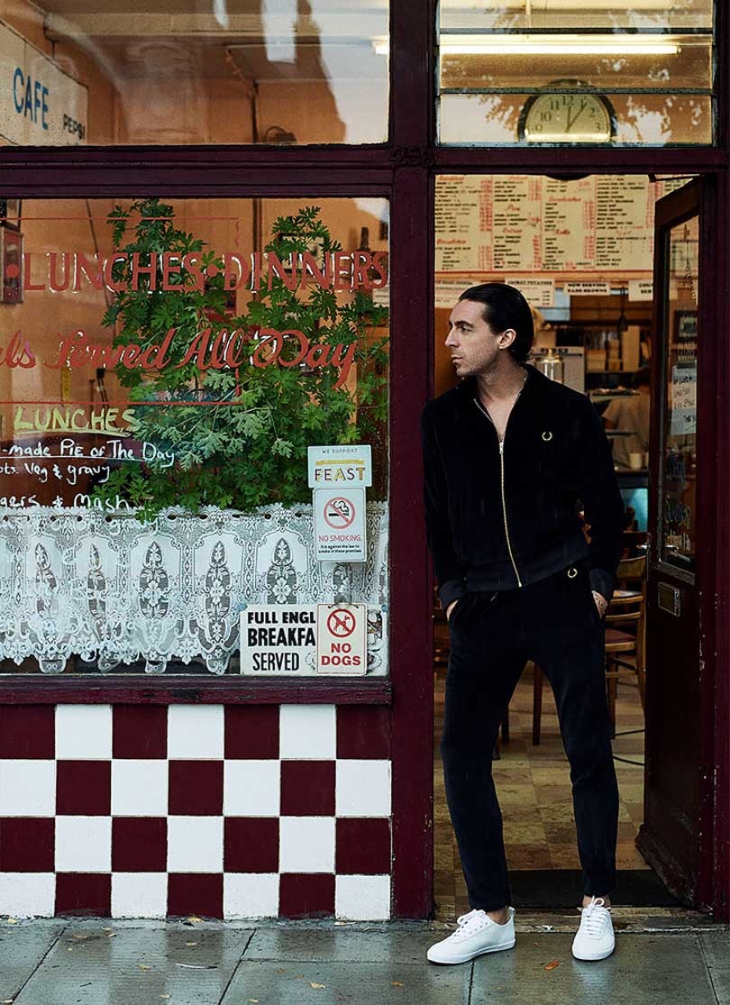 Fred Perry lanza una colección cápsula diseñada por el músico Miles Kane Fred Perry lanza una colección cápsula diseñada por el músico Miles Kane