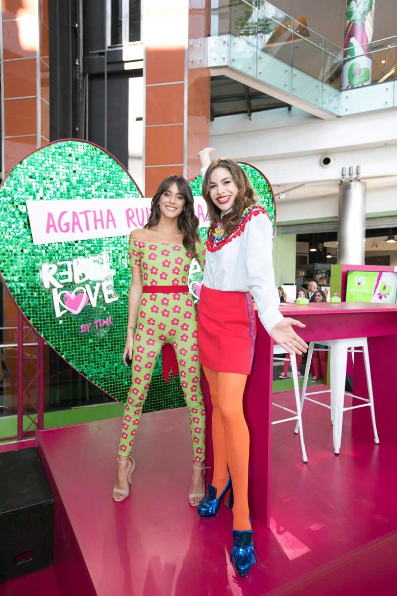 Cósima Ramirez y Tini Stoessel, juntas por la marca Agatha Ruiz de la Prada Cósima Ramirez y Tini Stoessel, juntas por la marca Agatha Ruiz de la Prada
