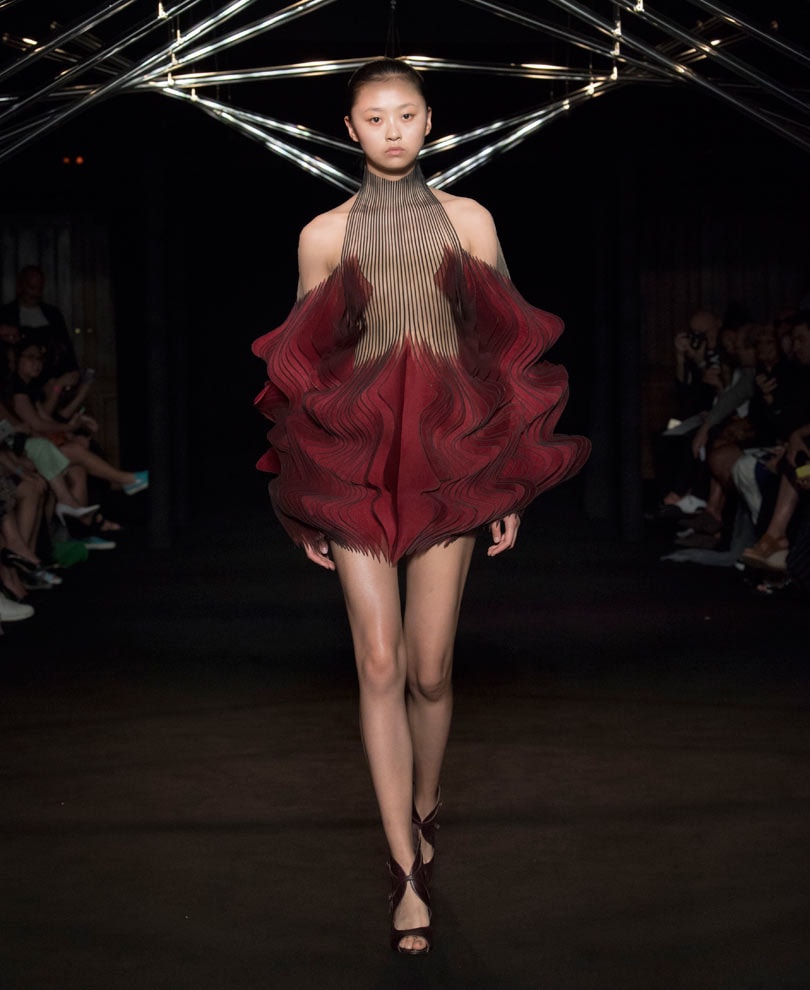 Dior reivindica el saber hacer de la alta costura, "invisible" en Instagram Dior reivindica el saber hacer de la alta costura, "invisible" en Instagram