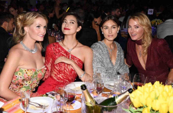 Stars shine in BVLGARI at the Amfar Gala dinner during the Milan Fashion Week Stars shine in BVLGARI at the Amfar Gala dinner during the Milan Fashion Week