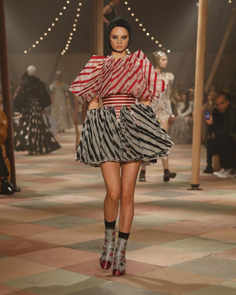 Dior invita al "circo" de la alta costura Dior invita al "circo" de la alta costura