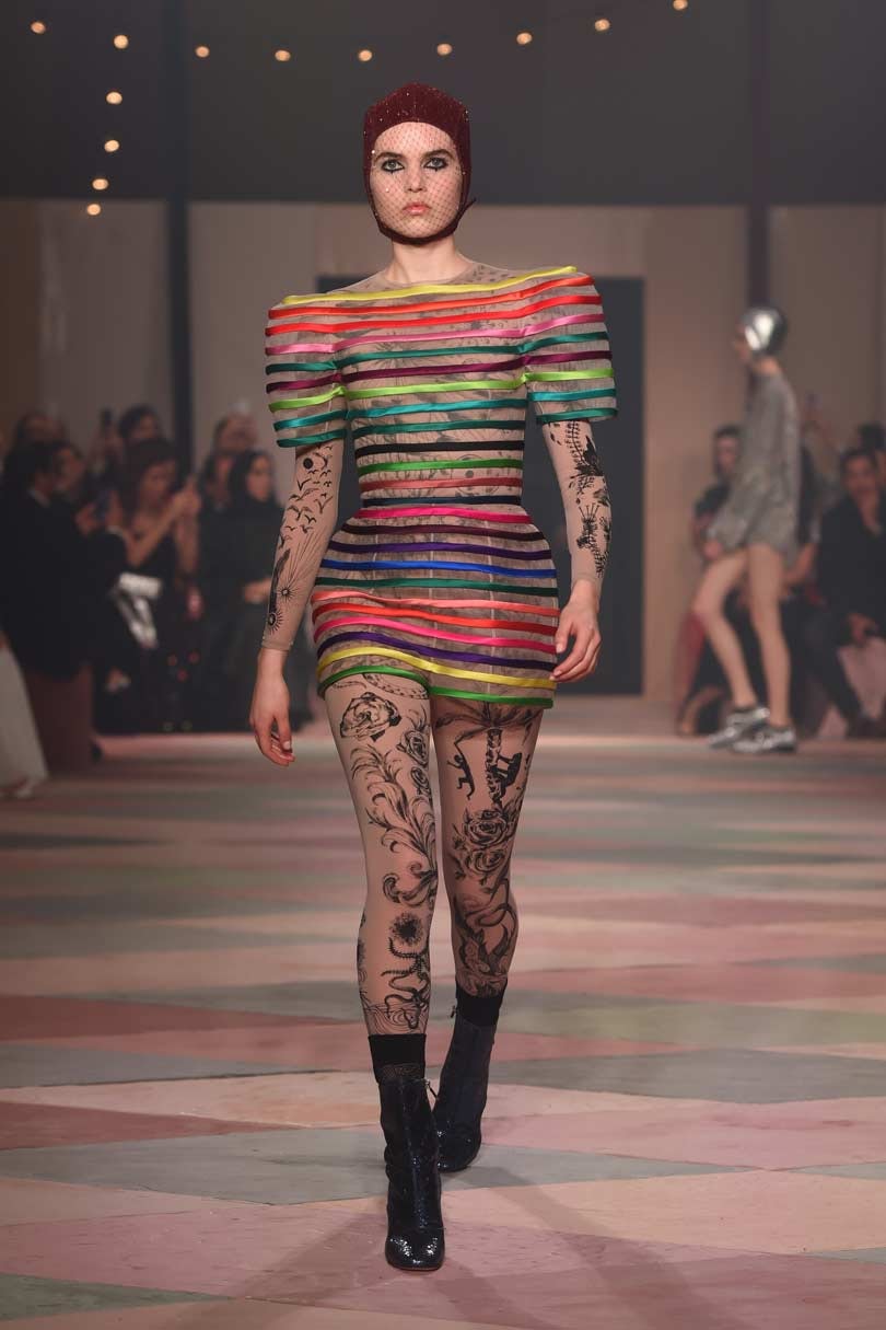 Dior presenta una colección "cápsula" en su primer desfile en Dubai Dior presenta una colección "cápsula" en su primer desfile en Dubai