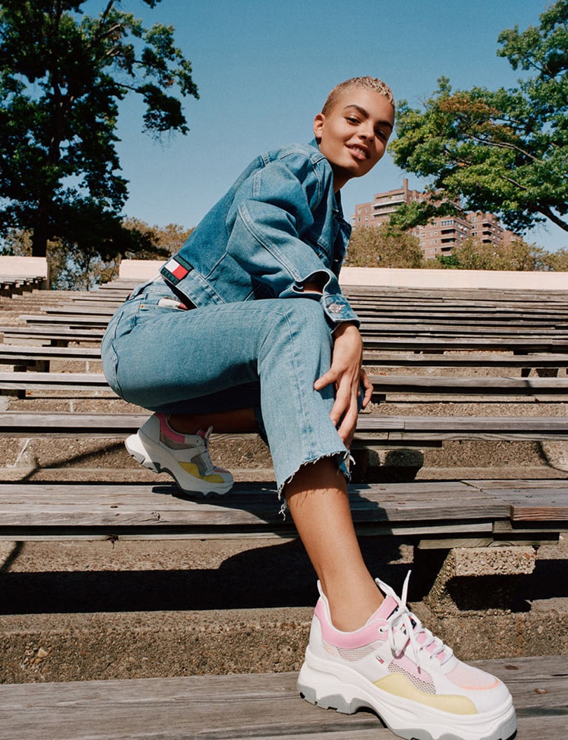 Tommy lanza un nueva línea denim “100 por cien reciclado” Tommy lanza un nueva línea denim “100 por cien reciclado”