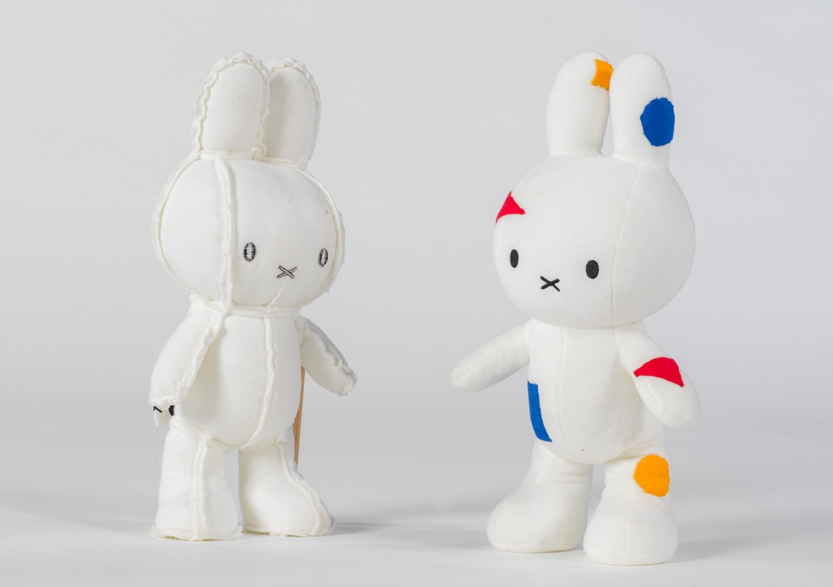 En imágenes: Estudiantes de moda diseñan nuevos looks para el cumpleaños número 65 de Miffy En imágenes: Estudiantes de moda diseñan nuevos looks para el cumpleaños número 65 de Miffy